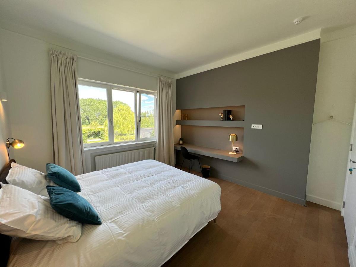 Tuss Bed and Breakfast Kortrijk Eksteriør billede