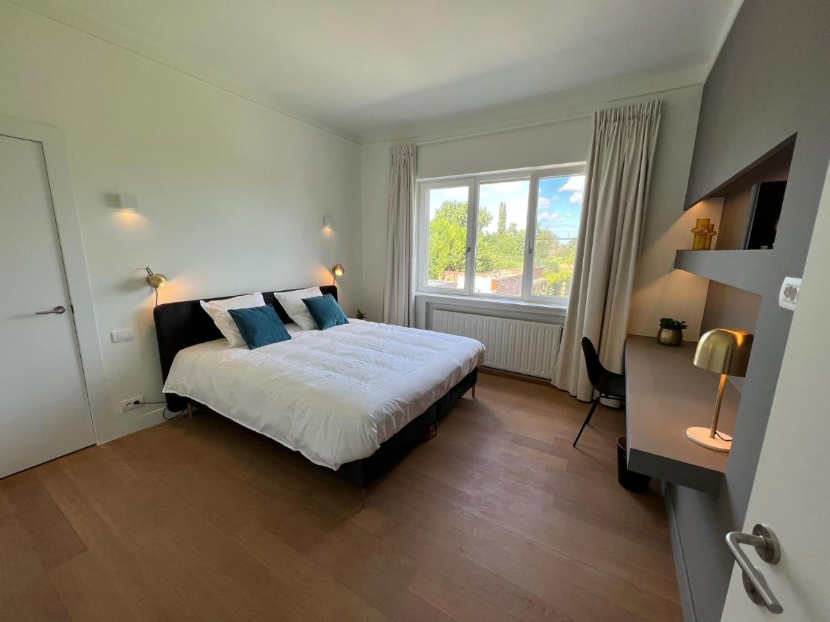 Tuss Bed and Breakfast Kortrijk Eksteriør billede